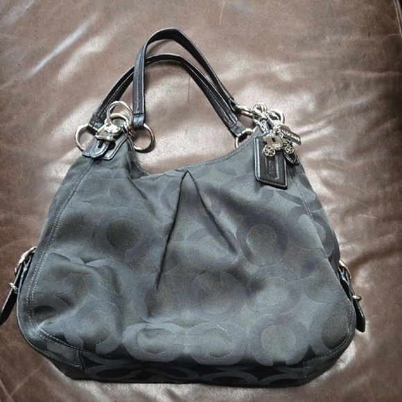 Coach Black Signature Shoulder Bag - Picture 1 of 7
